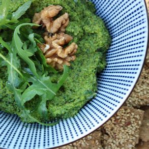 Walnoten rucola pesto